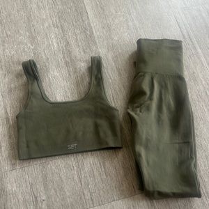 set active sculpt flex set army green